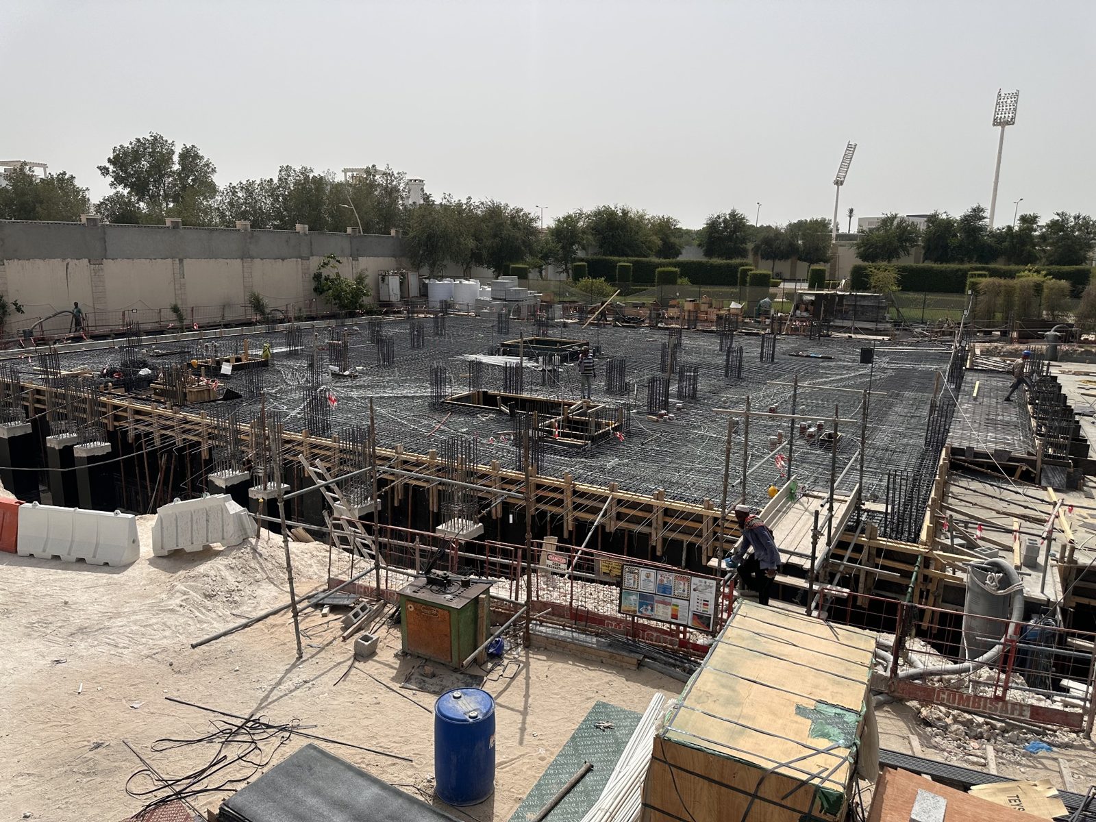 Retaining wall formwork